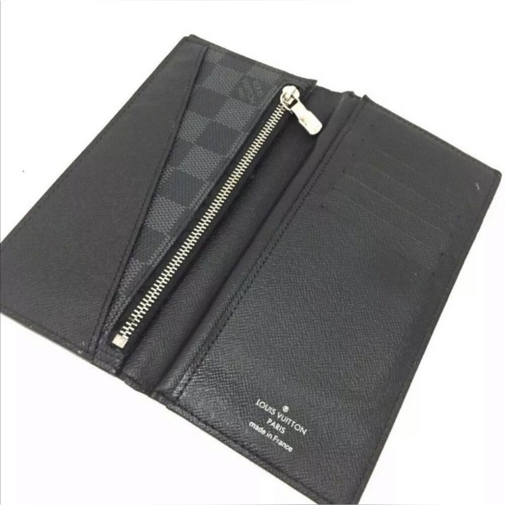 RARE LOUIS VUITTON Graphite Brazza Wallet